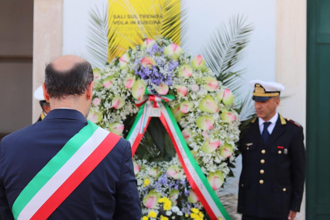 Deposizione corona 12 luglio